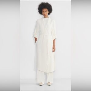 NWT Aritzia Babaton Kahlo Drape Crepe Robe (Light Birch / White)